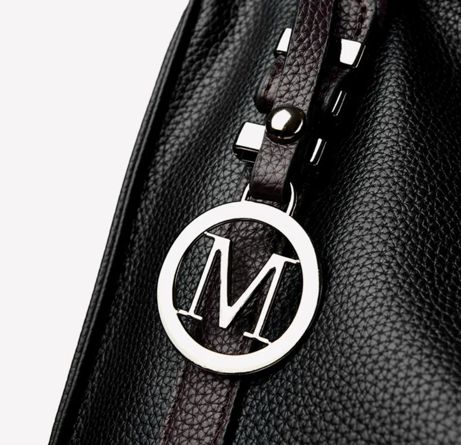 Soft Leather Women’s Tote – Chic & High-Quality Fashion Handbag