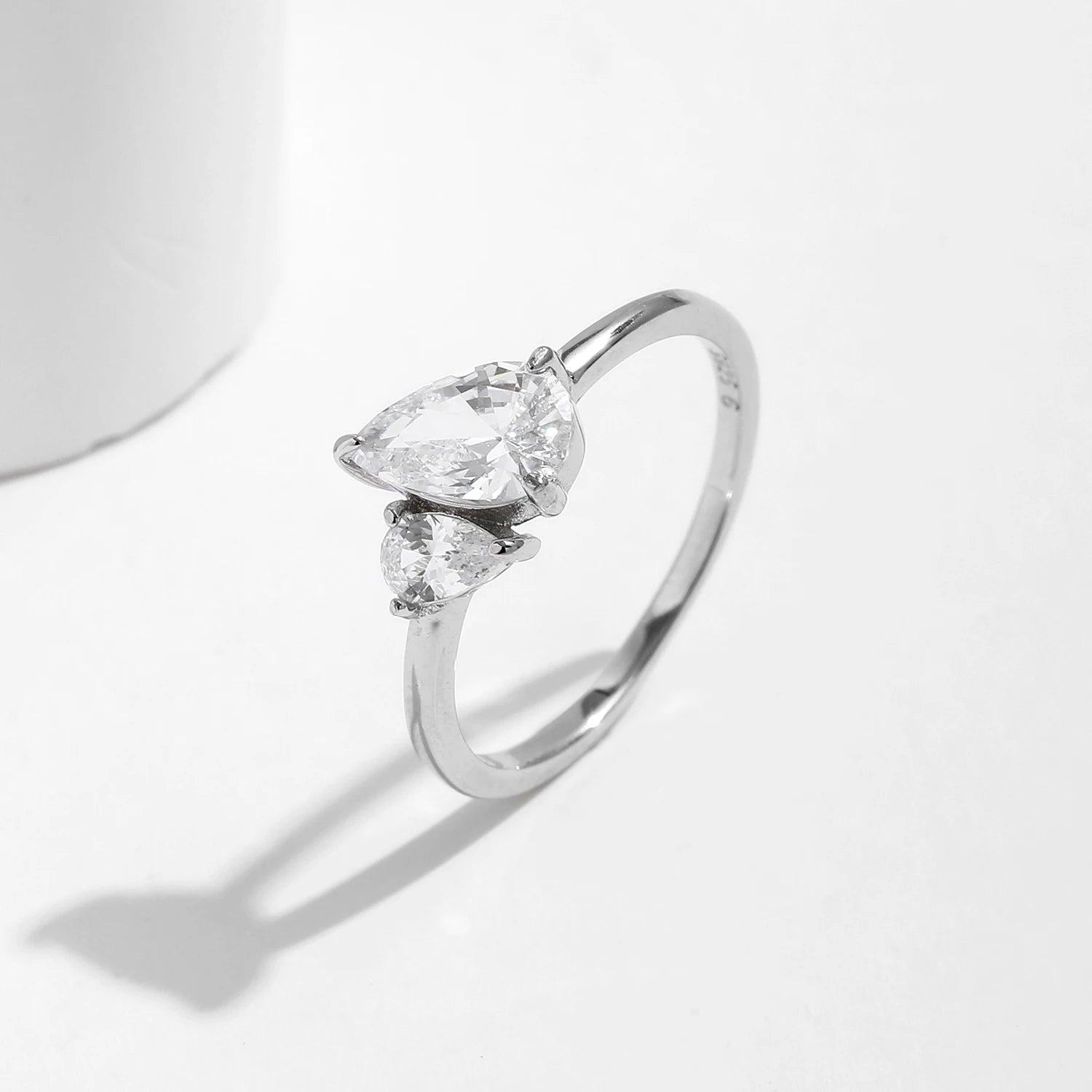 Elegant 925 Sterling Silver Pear CZ Finger Ring – Luxury Women’s Jewelry