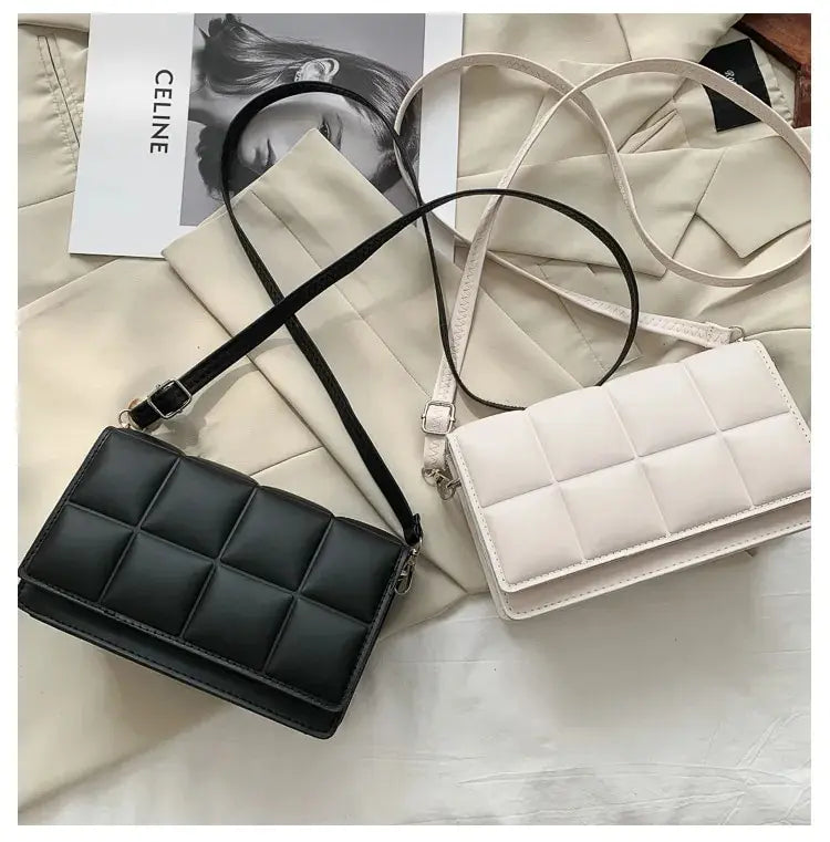 Elegant Designer Shoulder Bag – Compact Handbag for Women