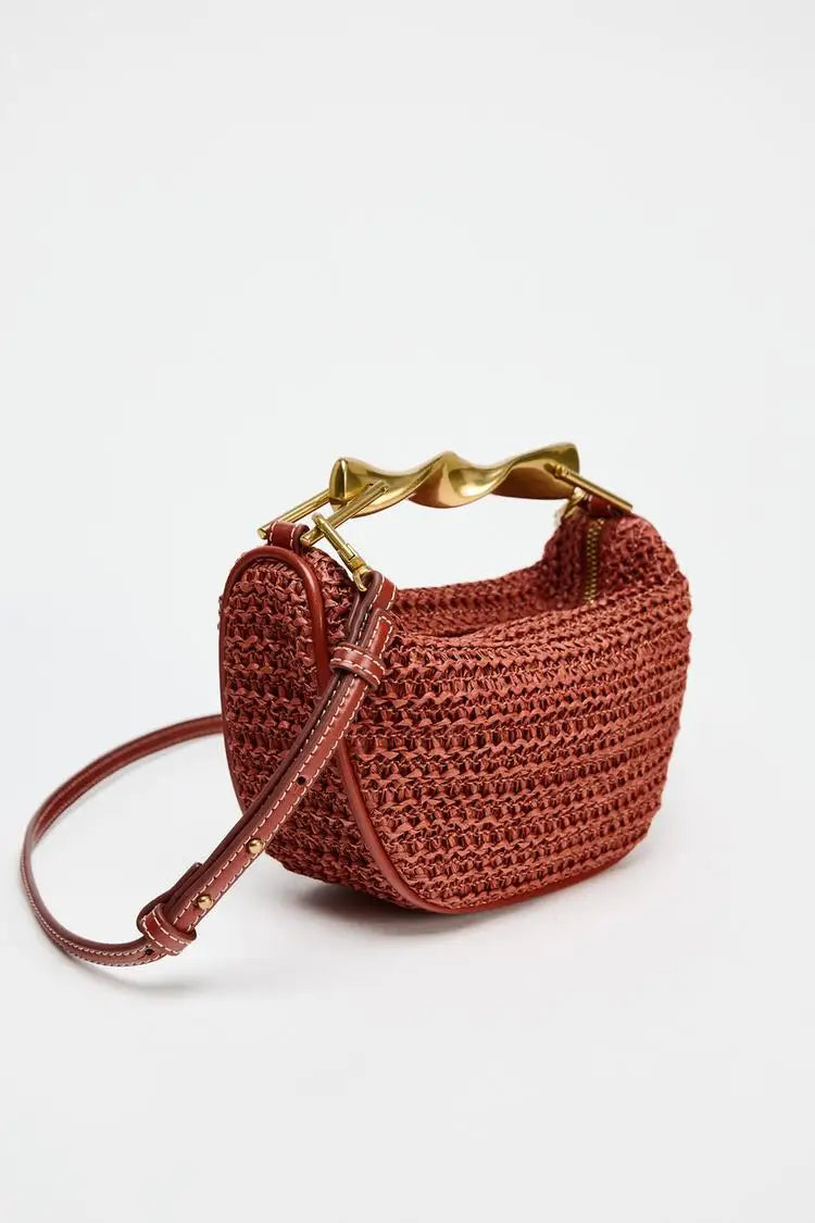 Chic Summer Straw Crossbody Bag – Half-Moon Woven Design for Stylish Women