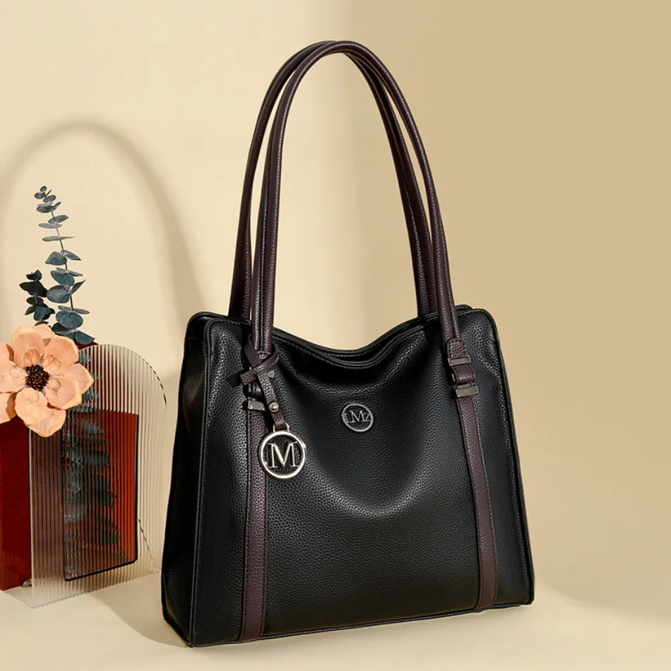 Soft Leather Women’s Tote – Chic & High-Quality Fashion Handbag