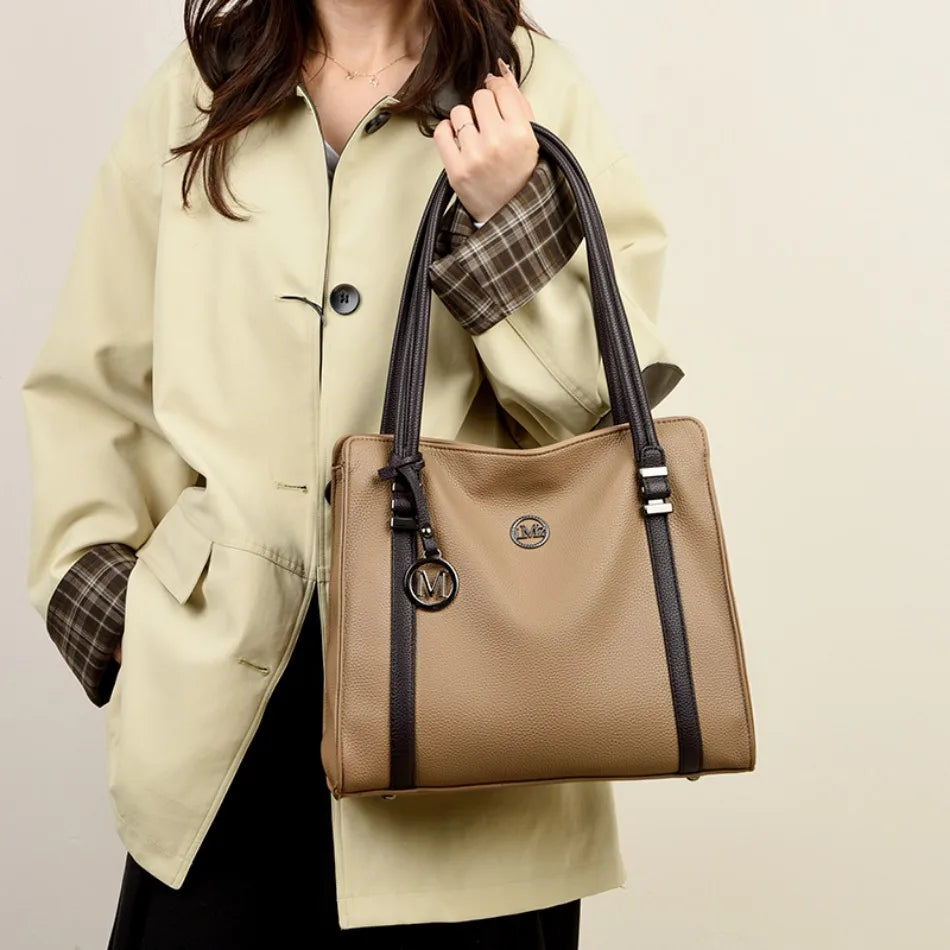 Soft Leather Women’s Tote – Chic & High-Quality Fashion Handbag