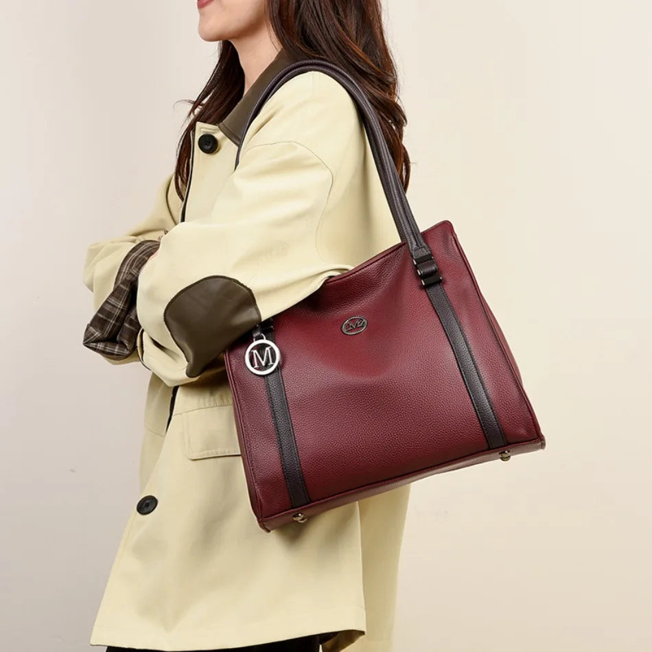 Soft Leather Women’s Tote – Chic & High-Quality Fashion Handbag