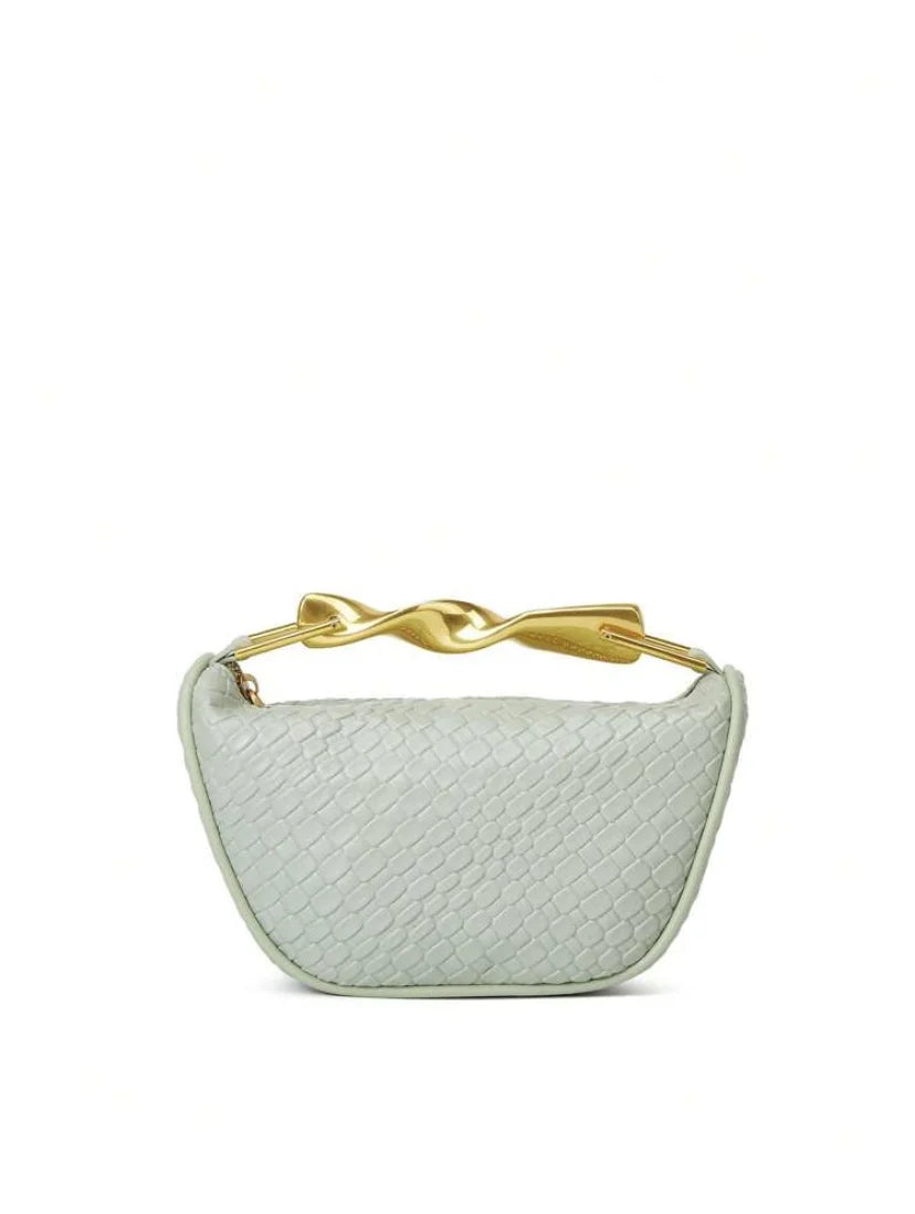 Chic Summer Straw Crossbody Bag – Half-Moon Woven Design for Stylish Women