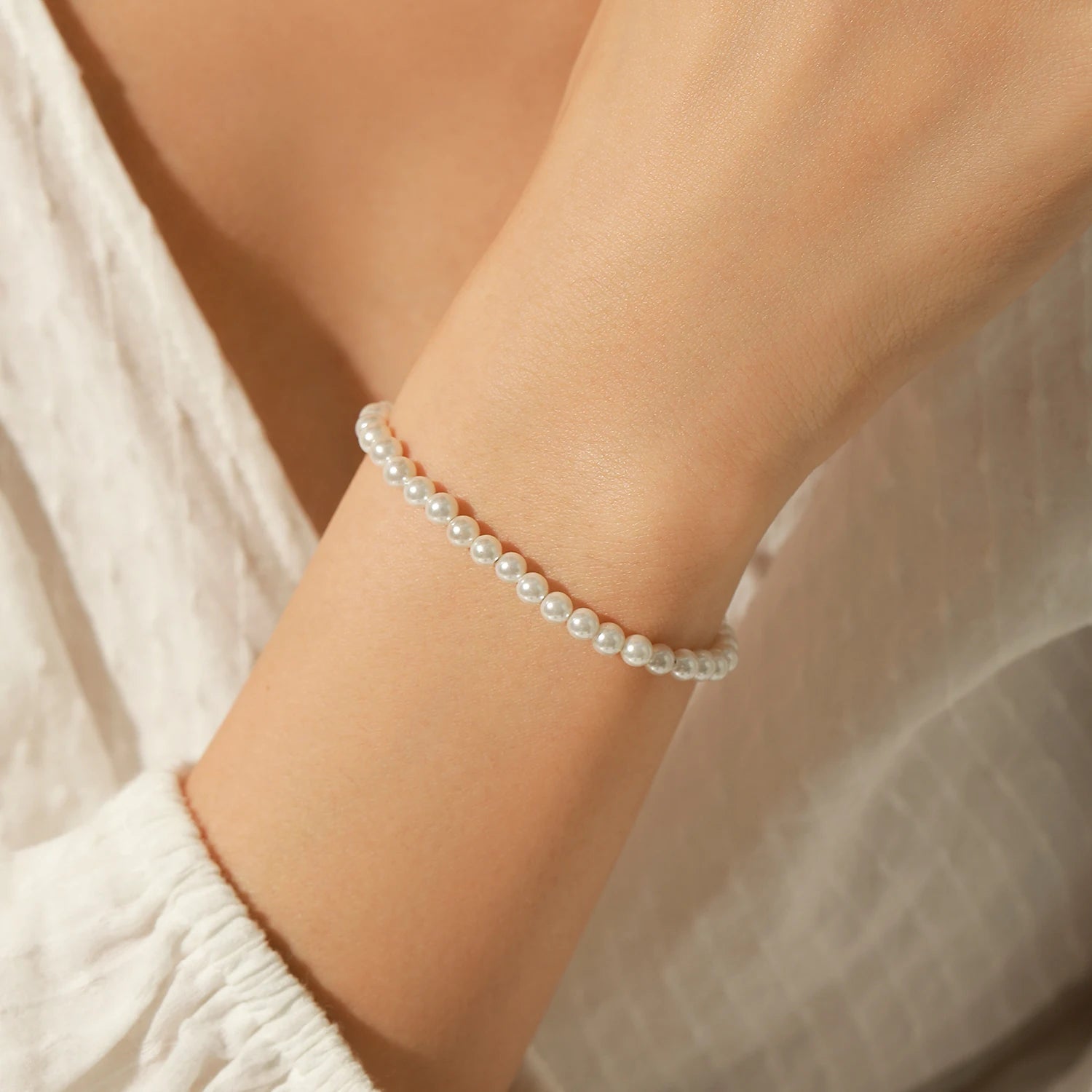 Elegant 925 Sterling Silver Stackable Shell Pearl Bracelet for Women