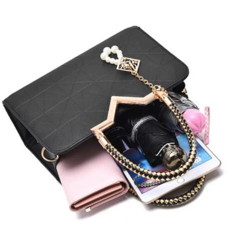 Elegant Designer Shoulder Bag – Spacious Women’s Crossbody Tote