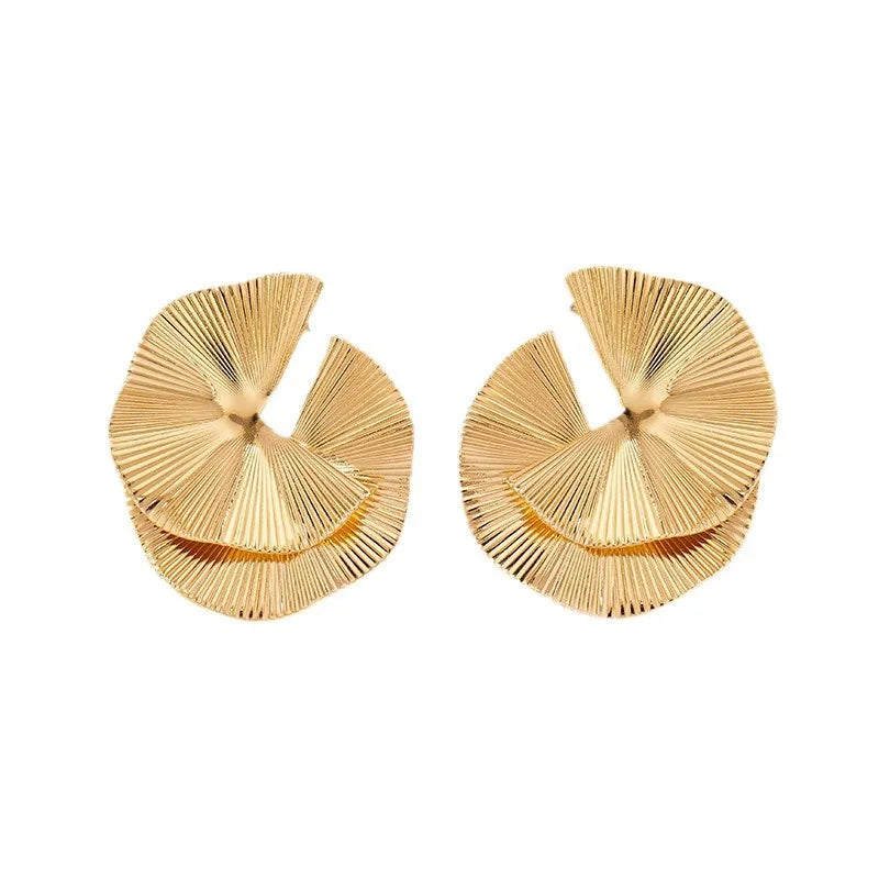 Luxury Metal Flower Statement Earrings – Bold & Elegant Design