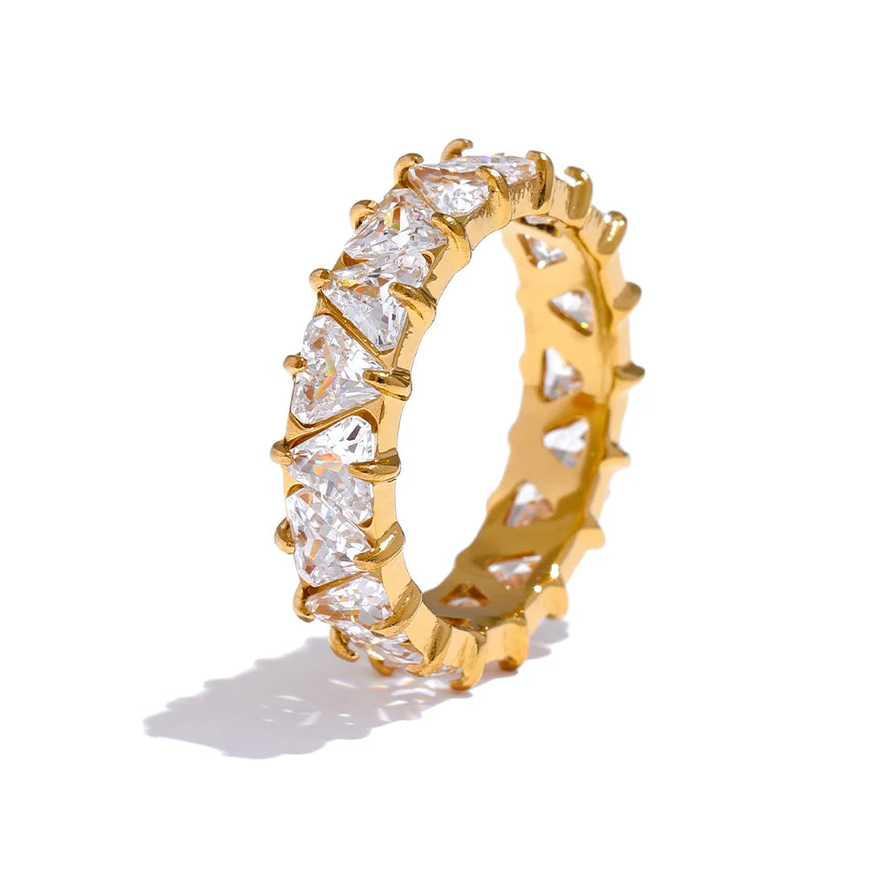 Luxury Bling Heart Ring in Stainless Steel with Sparkling Cubic Zirconia for Women