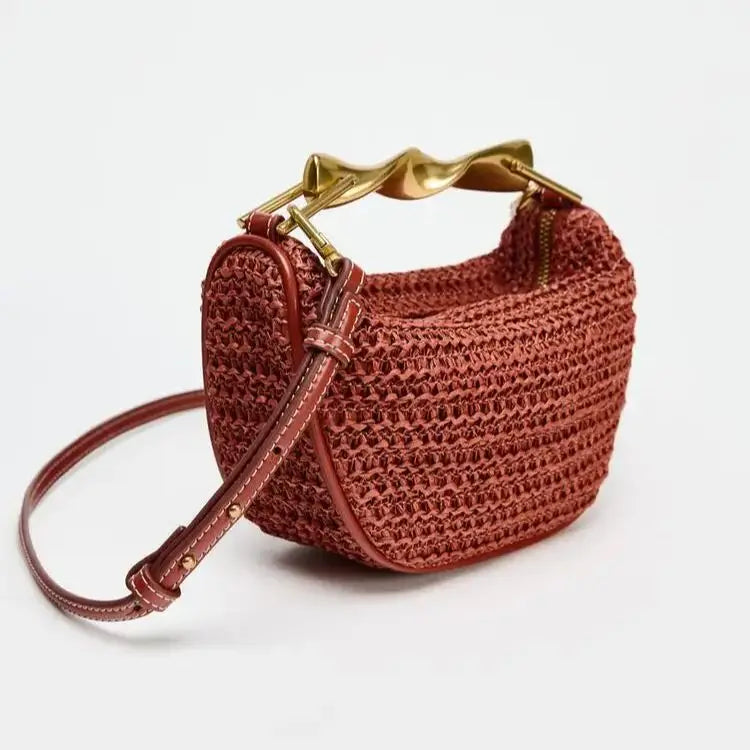 Chic Summer Straw Crossbody Bag – Half-Moon Woven Design for Stylish Women