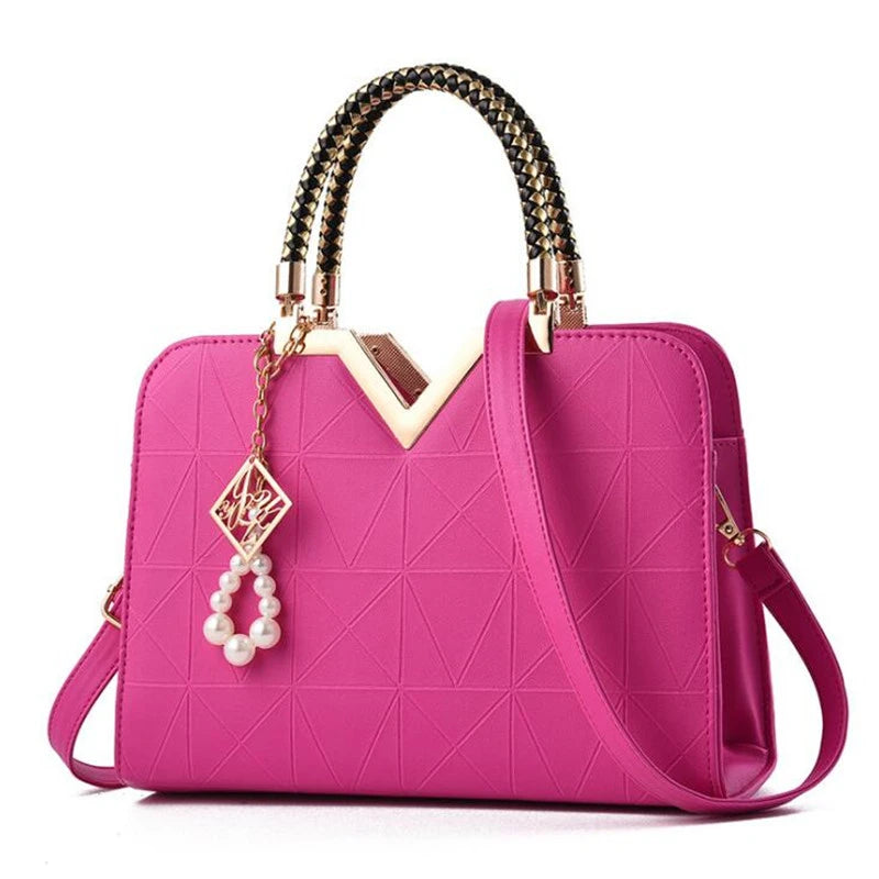 Elegant Designer Shoulder Bag – Spacious Women’s Crossbody Tote