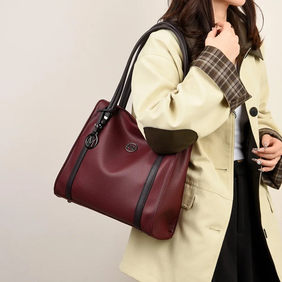 Soft Leather Women’s Tote – Chic & High-Quality Fashion Handbag
