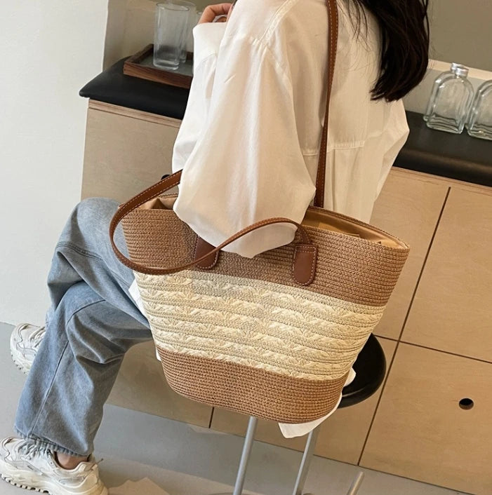 Designer Straw Shoulder Bag for Women – Vacation & Outdoor Style