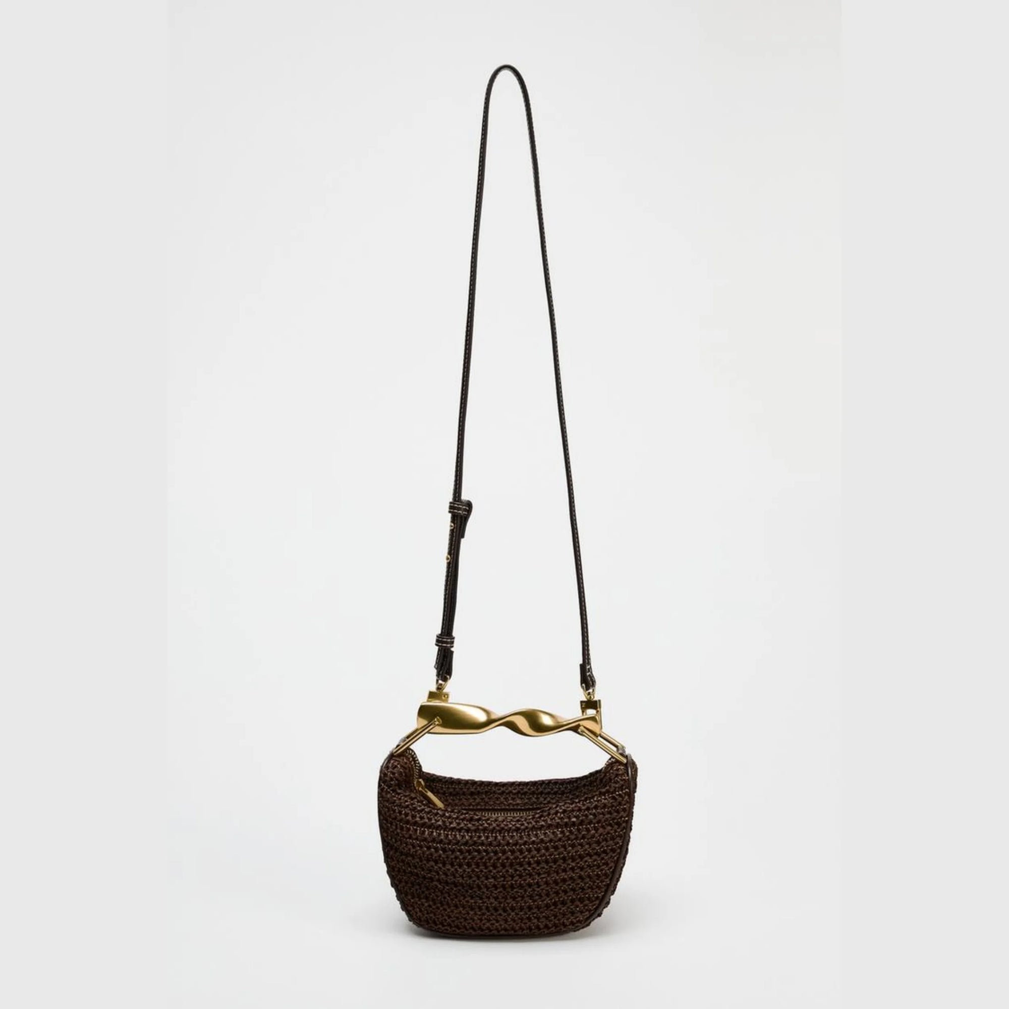 Chic Summer Straw Crossbody Bag – Half-Moon Woven Design for Stylish Women