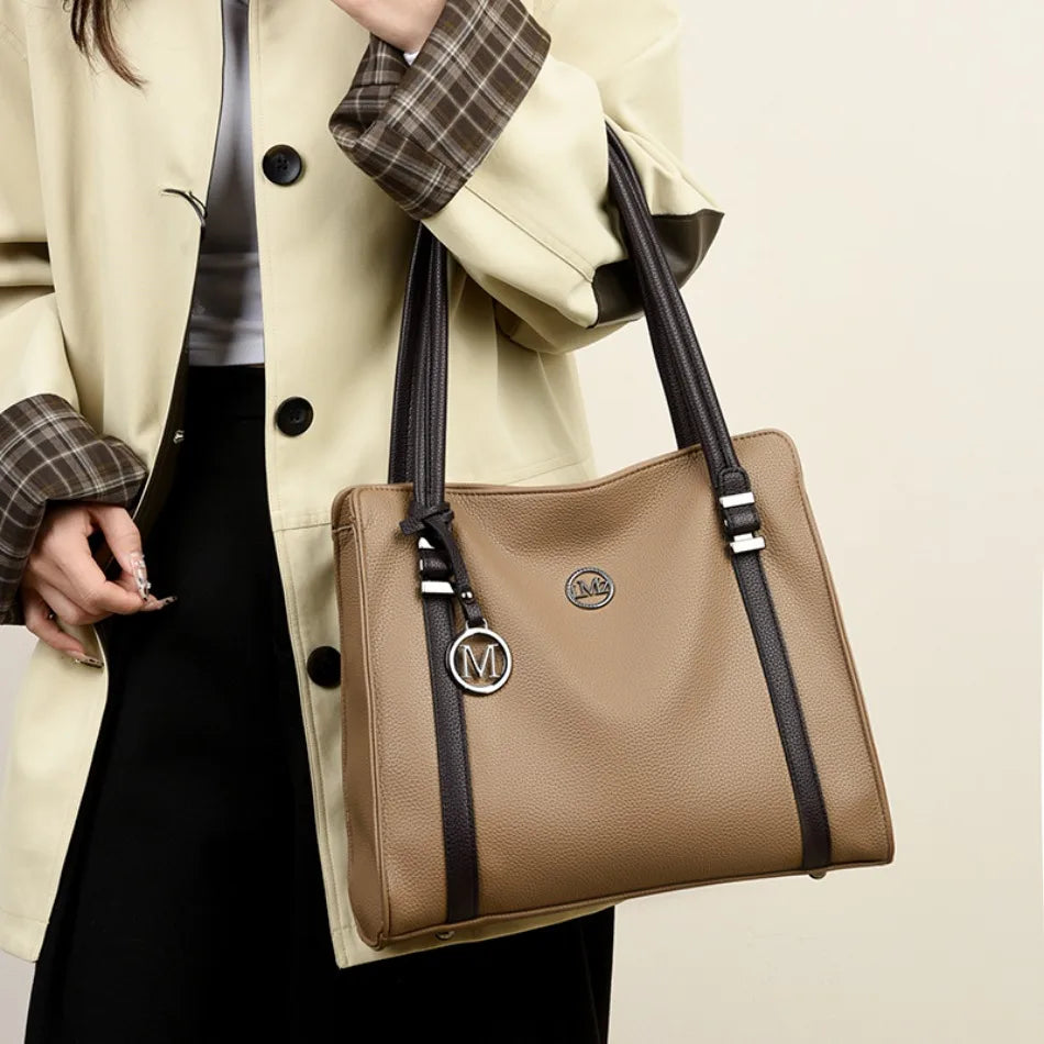 Soft Leather Women’s Tote – Chic & High-Quality Fashion Handbag