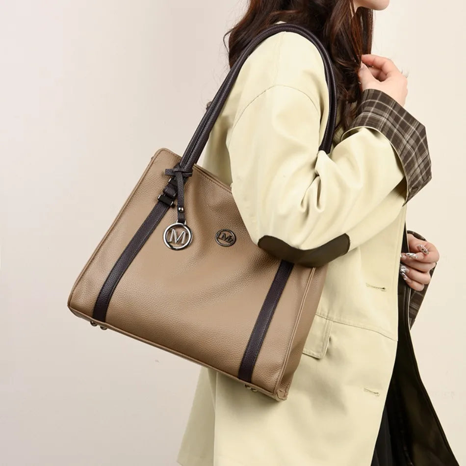 Soft Leather Women’s Tote – Chic & High-Quality Fashion Handbag