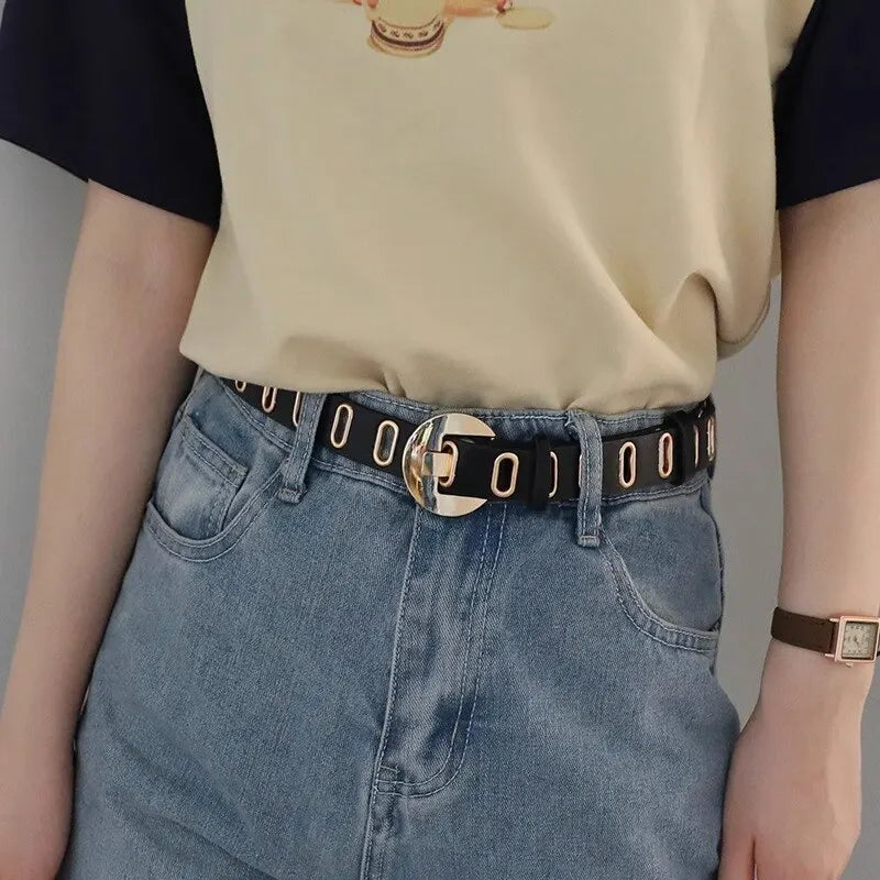 Women's Adjustable Leather Belt – Grunge Style with Metal Pin Buckle for Trendy Looks